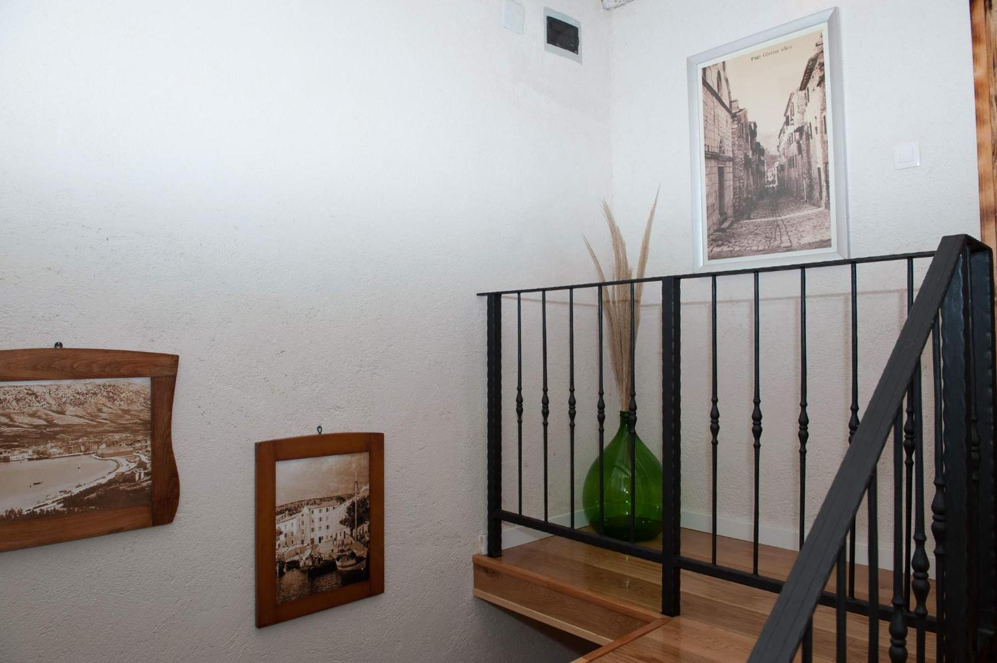 Sobe Bile Bed & Breakfast Pag Town Room photo
